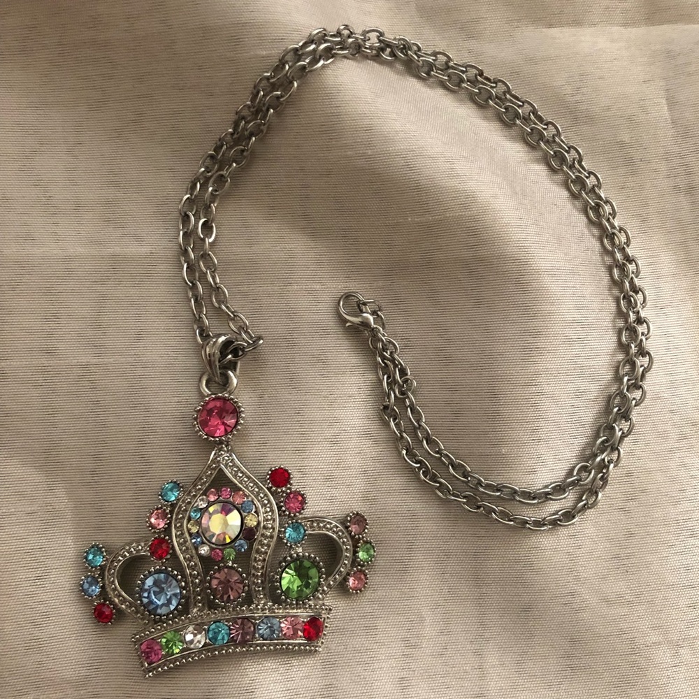 Silver And Rhinestone Crown Statement Necklace - image 4